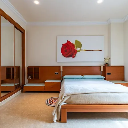 Familiar House With Private Pool And Mountains View * Venta Baja
