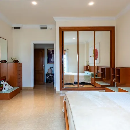 Holiday home Familiar House With Private Pool And Mountains View