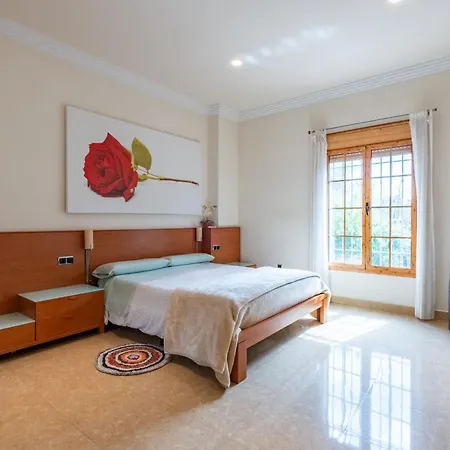 Holiday home Familiar House With Private Pool And Mountains View *